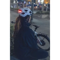 Kép 3/6 - ABUS kerékpáros városi sisak Aduro 3.0, In-Mold, polar white M (52-58 cm)