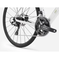 Kép 4/5 - Trek Madone SL 5 Gen8 kerékpár fehér