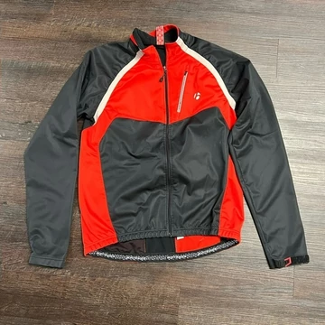 Bontrager Dzseki RL Fekete/Piros S