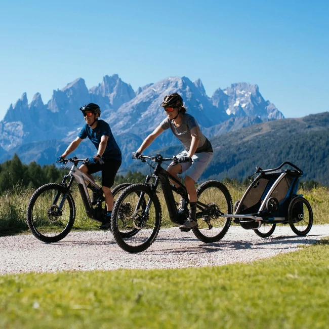 Bicajon az egész család