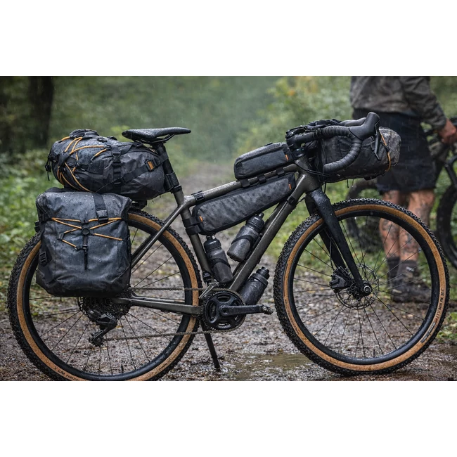 Gravel táskák rögzítése – adapteres, tépőzáras vagy fix megoldás?